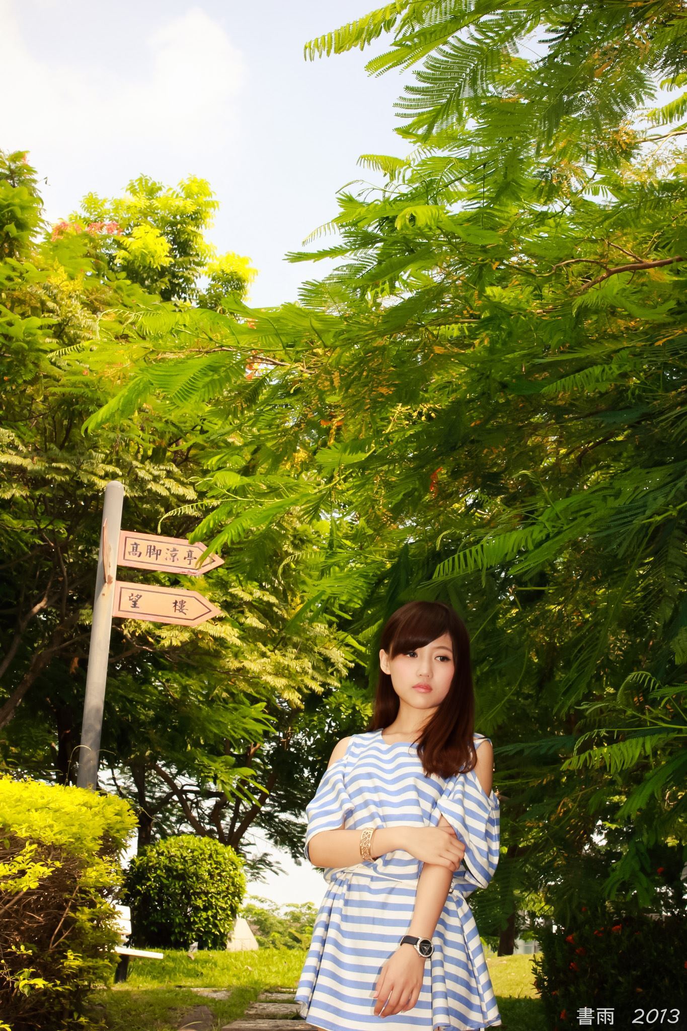 [Beautyleg番外篇]2013-09-14 敏敏国美馆外拍 1